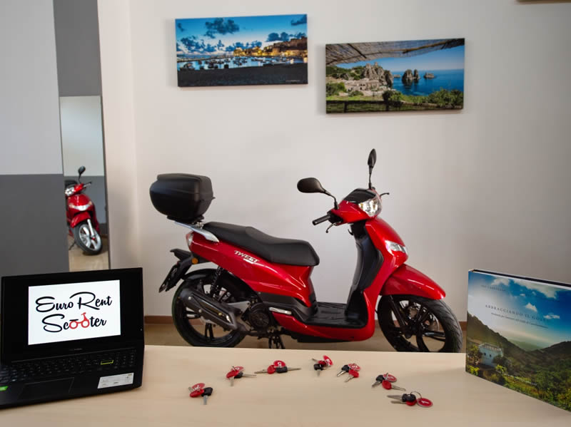 New scooter rental site in Castellammare del Golfo, Euro Rent Scooter